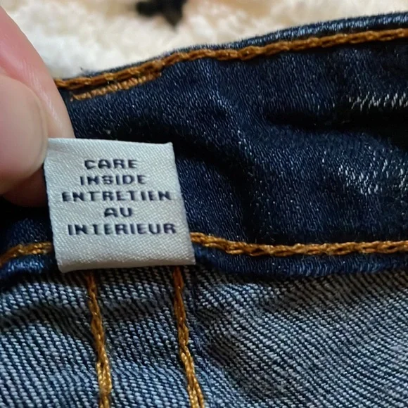 True Religion🧲 Skinny, Distressed, Mid-Rise Dark Wash 29x31.5 - Picture 7 of 15